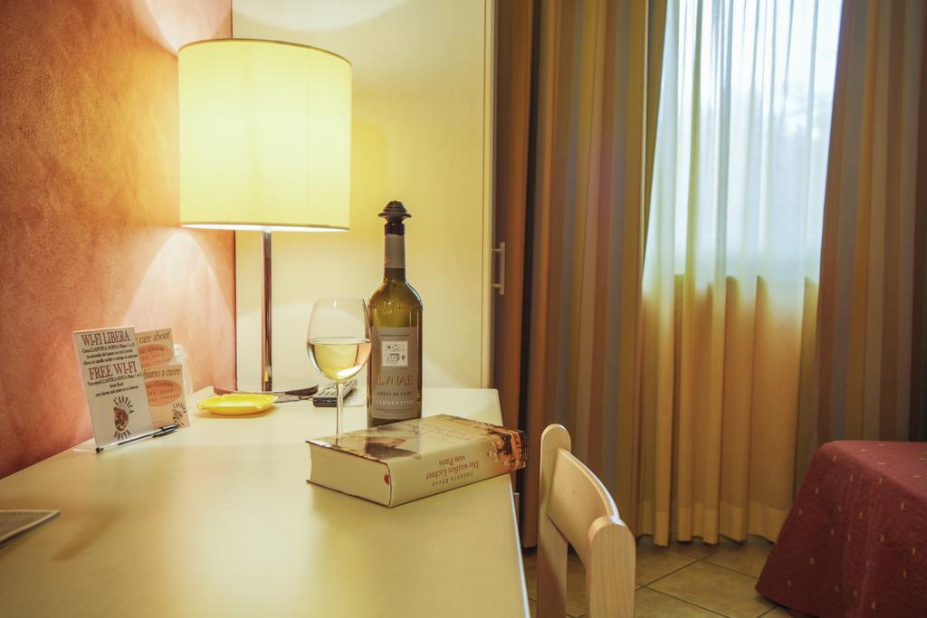 Hotel L'Antica Sosta Castelfiorentino Exteriér fotografie